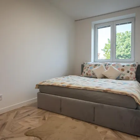 Adela Appartement *